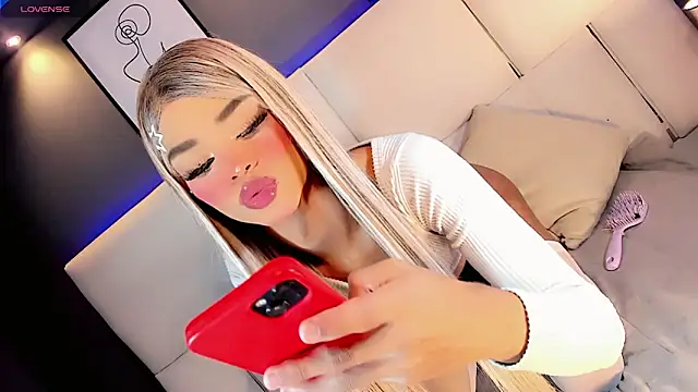 Kornylovee online show from May 30, 10:07 pm