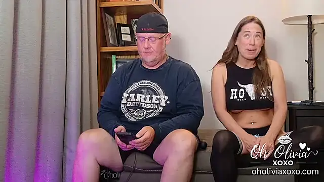oholiviaxoxo online show from July 1, 1:40 am