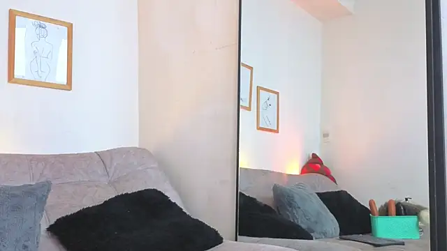 CharlotteCopper  online show from April 22, 9:44 am