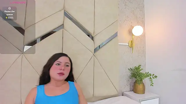 melaniebleke online show from June 14, 5:04 pm