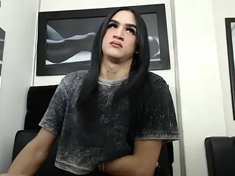 karla lovera online show from July 4, 8:26 pm