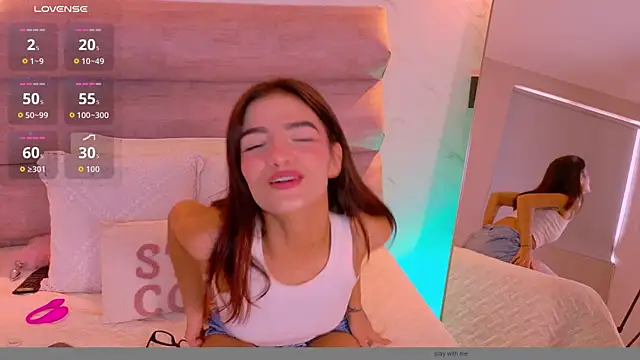 Snapshot of Charlott__18 chatting on July 2, 2:12 pm Charlott 18 online show from July 2, 2:12 pm