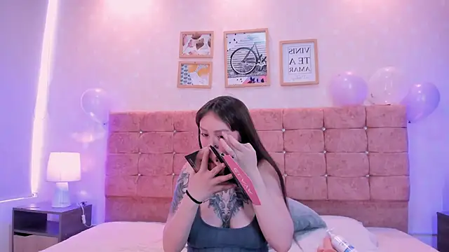 lilith sabrina 20 online show from May 10, 6:13 pm