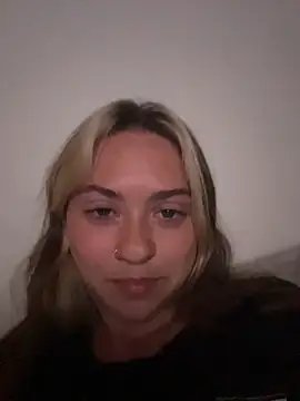 peachesncreamyy online show from July 20, 10:56 pm