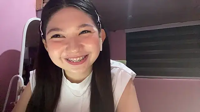 CoralieHoner online show from March 27, 2:39 am