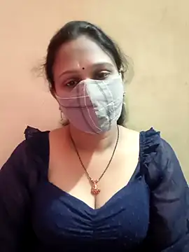 Snapshot of Latha_lovely chatting on April 10, 1:55 am Latha lovely online show from April 10, 1:55 am