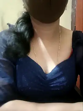 Snapshot of Latha_lovely chatting on May 11, 2:45 pm Latha lovely online show from May 11, 2:45 pm