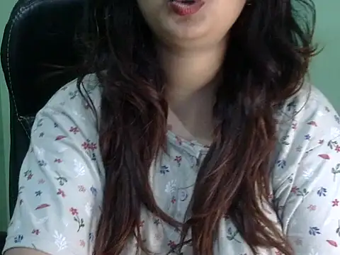 Snapshot of shivi_jaan chatting on May 13, 12:19 am shivi jaan online show from May 13, 12:19 am