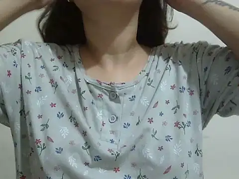Snapshot of shivi_jaan chatting on June 3, 3:39 pm shivi jaan online show from June 3, 3:39 pm