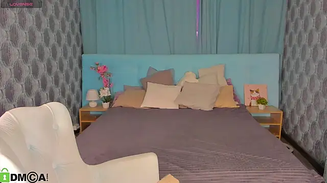 Snapshot of Miss_Shanel chatting on May 4, 1:01 am Miss Shanel online show from May 4, 1:01 am