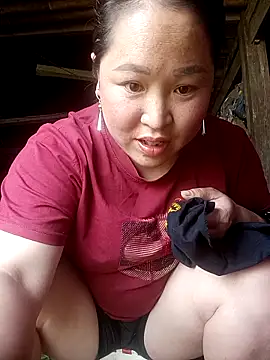 Snapshot of Smile-x chatting on April 13, 3:56 am Smile-x online show from April 13, 3:56 am