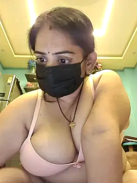 Snapshot of sonalidey5564 chatting on April 2, 10:46 am sonalidey5564 online show from April 2, 10:46 am