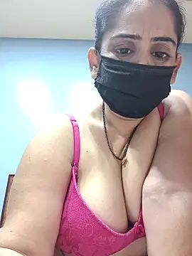 Snapshot of sonalidey5564 chatting on April 8, 9:42 am sonalidey5564 online show from April 8, 9:42 am