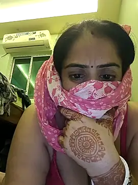 Snapshot of sonalidey5564 chatting on April 9, 8:47 pm sonalidey5564 online show from April 9, 8:47 pm