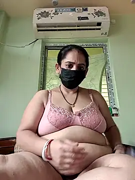 Snapshot of sonalidey5564 chatting on April 28, 8:52 am sonalidey5564 online show from April 28, 8:52 am