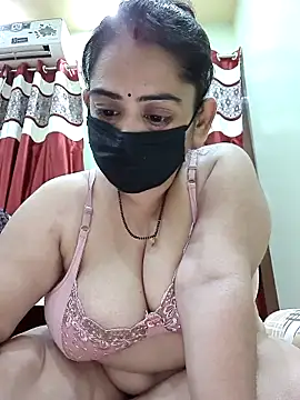 Snapshot of sonalidey5564 chatting on May 15, 2:24 pm sonalidey5564 online show from May 15, 2:24 pm
