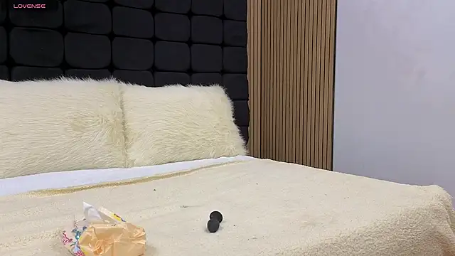 Snapshot of messy-saray chatting on March 27, 2:17 pm messy-saray online show from March 27, 2:17 pm