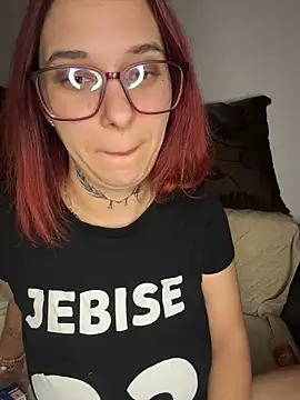 Snapshot of jebise23 chatting on May 21, 7:32 pm jebise23 online show from May 21, 7:32 pm