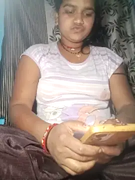 Snapshot of pooja--10 chatting on March 26, 9:15 am pooja--10 online show from March 26, 9:15 am