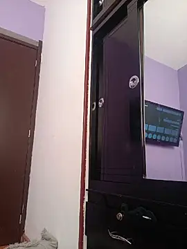 Snapshot of Bruce_Wayne188 chatting on April 4, 12:46 pm Bruce Wayne188 online show from April 4, 12:46 pm