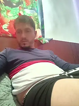 Snapshot of Bruce_Wayne188 chatting on May 19, 1:39 pm Bruce Wayne188 online show from May 19, 1:39 pm
