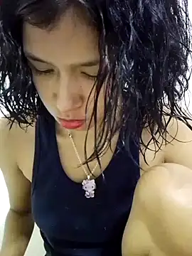 Yi Uzi online show from June 13, 12:52 am