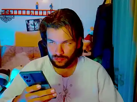 matt smith online show from April 17, 1:30 am