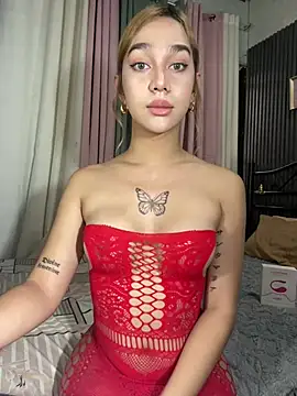Snapshot of xElisParadisex chatting on June 30, 2:34 am xElisParadisex online show from June 30, 2:34 am