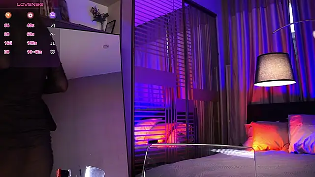 Snapshot of Frantease chatting on March 28, 6:02 am Frantease online show from March 28, 6:02 am