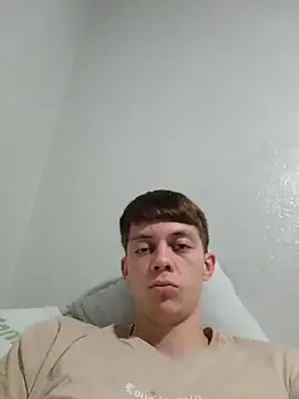 Snapshot of 503splurge chatting on April 2, 1:36 am 503splurge online show from April 2, 1:36 am