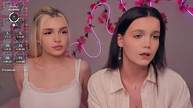 JuliannPaysour online show from May 9, 7:13 am