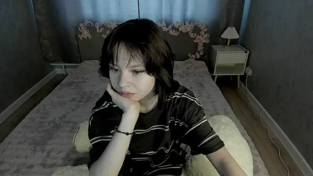 Loly Cuttie online show from May 22, 9:04 am