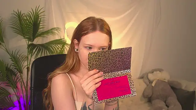 zoeforrd online show from May 5, 5:15 am