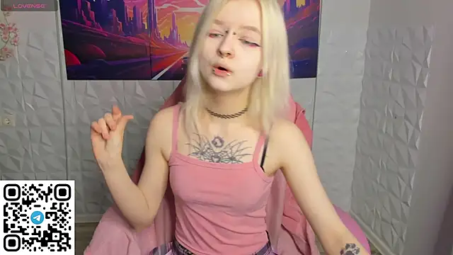 Snapshot of Mary_Wester chatting on June 3, 7:22 am Mary Wester online show from June 3, 7:22 am