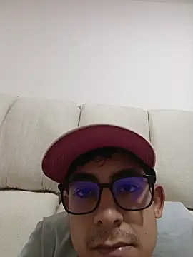 carlos and santy online show from April 16, 7:09 am