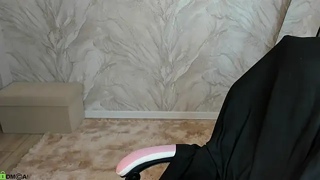 honey cherrry online show from April 26, 1:47 am