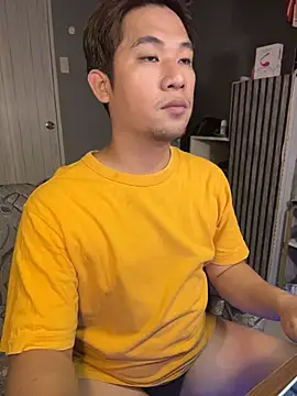 Snapshot of Titanryu chatting on June 10, 1:32 pm Titanryu online show from June 10, 1:32 pm