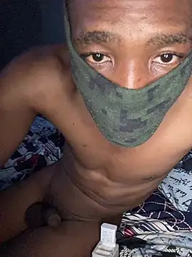 Snapshot of chinaeye012 chatting on April 8, 5:46 pm chinaeye012 online show from April 8, 5:46 pm