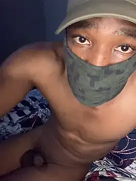 Snapshot of chinaeye012 chatting on April 9, 6:46 pm chinaeye012 online show from April 9, 6:46 pm