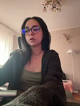 TheaMerve online show from April 21, 6:41 am