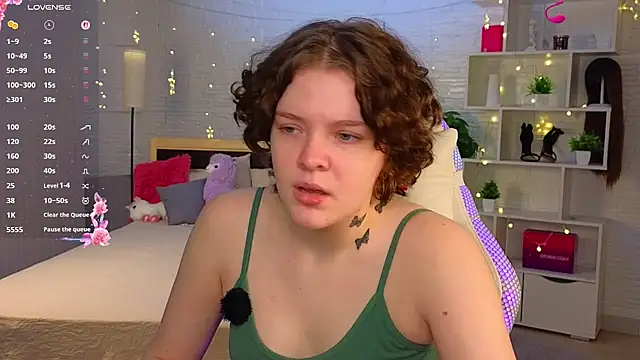 Snapshot of Amely_Muerte chatting on May 2, 3:44 am Amely Muerte online show from May 2, 3:44 am
