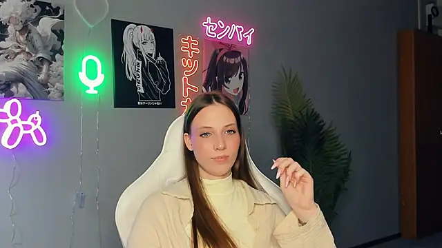 Snapshot of SaraiCanny chatting on March 28, 10:26 am SaraiCanny online show from March 28, 10:26 am