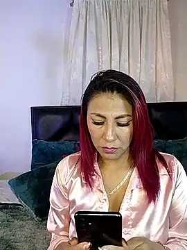 tatianabelli online show from April 29, 6:03 pm