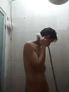 XanderChuan online show from April 23, 12:15 pm