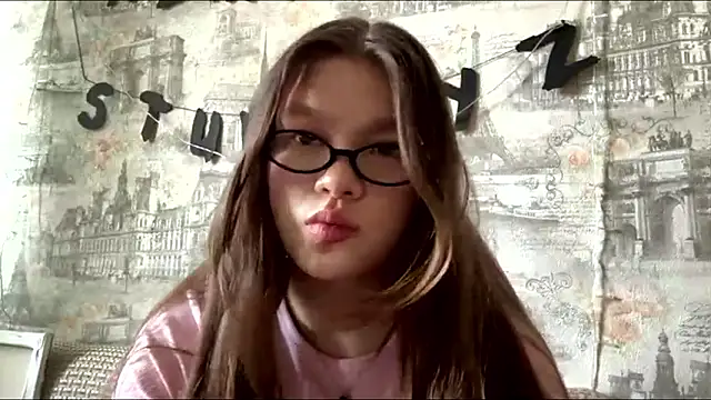 Snapshot of LeonidaVoter chatting on March 30, 11:22 am LeonidaVoter online show from March 30, 11:22 am