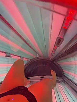 Snapshot of LolaSkyee chatting on April 8, 7:14 pm LolaSkyee online show from April 8, 7:14 pm