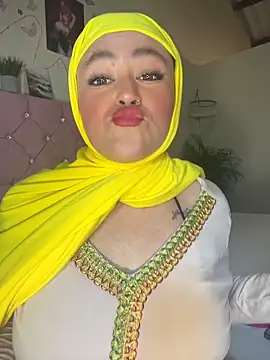 Snapshot of Marian_fadel chatting on May 8, 12:54 pm Marian fadel online show from May 8, 12:54 pm