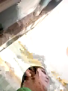 Snapshot of luis20212 chatting on April 10, 4:28 am luis20212 online show from April 10, 4:28 am