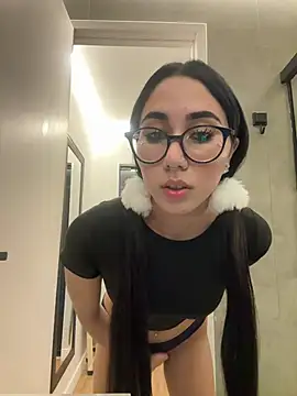 juliacosta online show from March 27, 7:46 pm