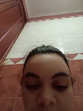 Snapshot of LunaLu_MM chatting on March 28, 4:01 am LunaLu MM online show from March 28, 4:01 am